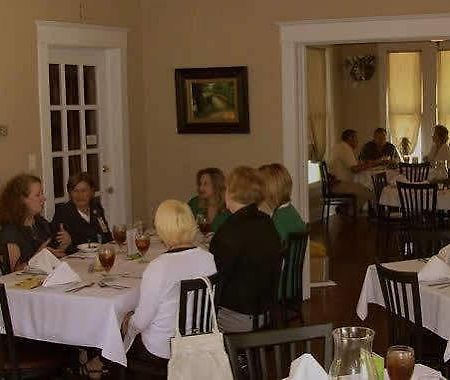 Ainsworth House Inn Luling Екстер'єр фото
