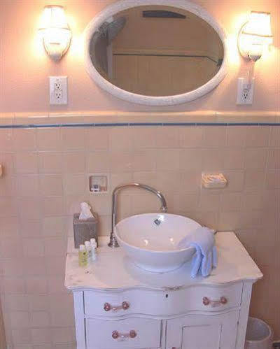 Ainsworth House Inn Luling Екстер'єр фото